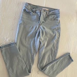 311 Shaping Skinny Levis Jeans